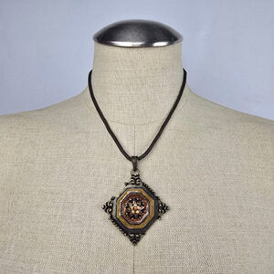 Bronze Brown Flower Pendant Chain Necklace